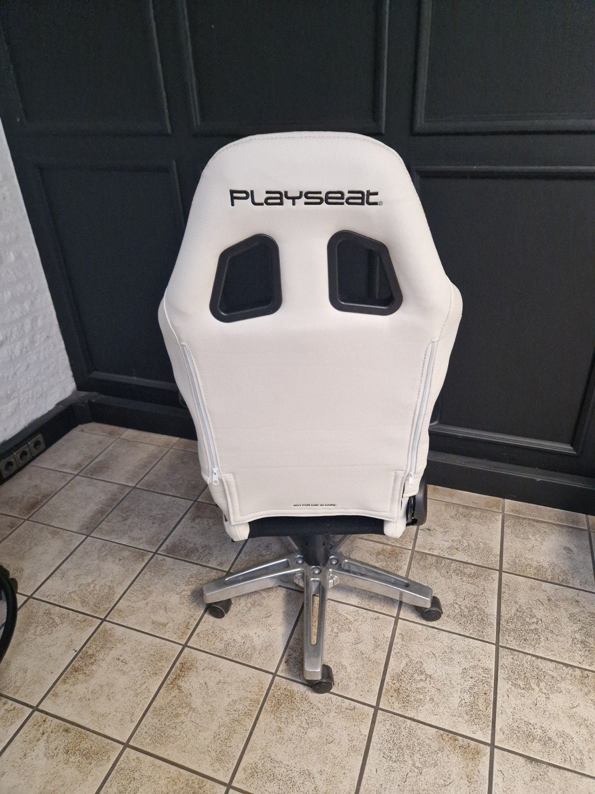 gaming stoel Playseat wit Show model ( Zevenaar, Ophalen, Wit, Zo goed als nieuw, Gaming bureaustoel