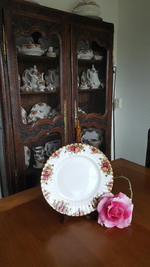 Ontbijtbord van Royal Albert Old Country Roses 20,5 cm, Ophalen of Verzenden