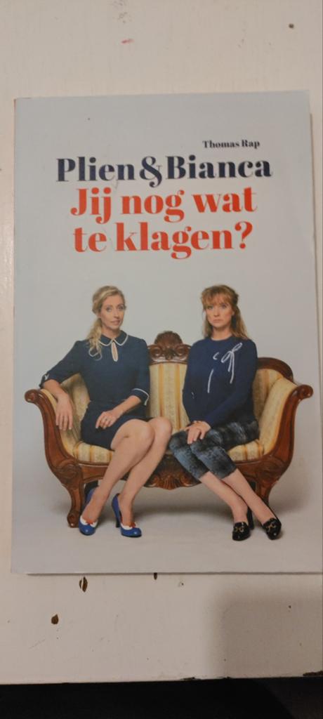 Plie & Bianca - Jij nog wat te klagen? (Boek), Ophalen of Verzenden, Gelezen, Thomas Rap, Nederland