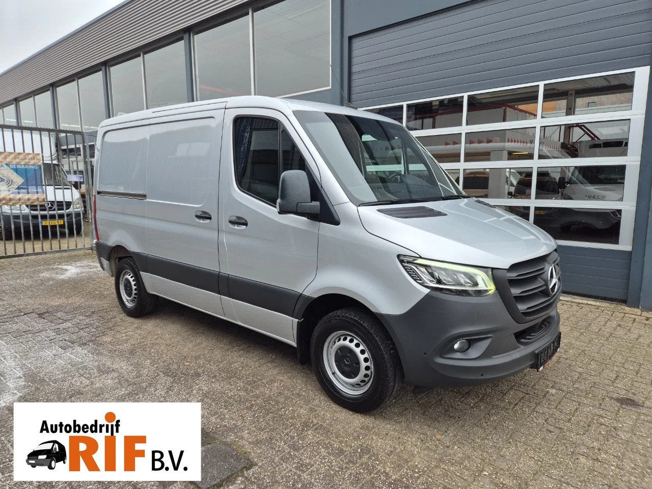 Mercedes-Benz Sprinter 317 CDI L1H1 Aut/ Standkachel/ Sortim, Automaat, Achterwielaandrijving, Gebruikt, Euro 6
