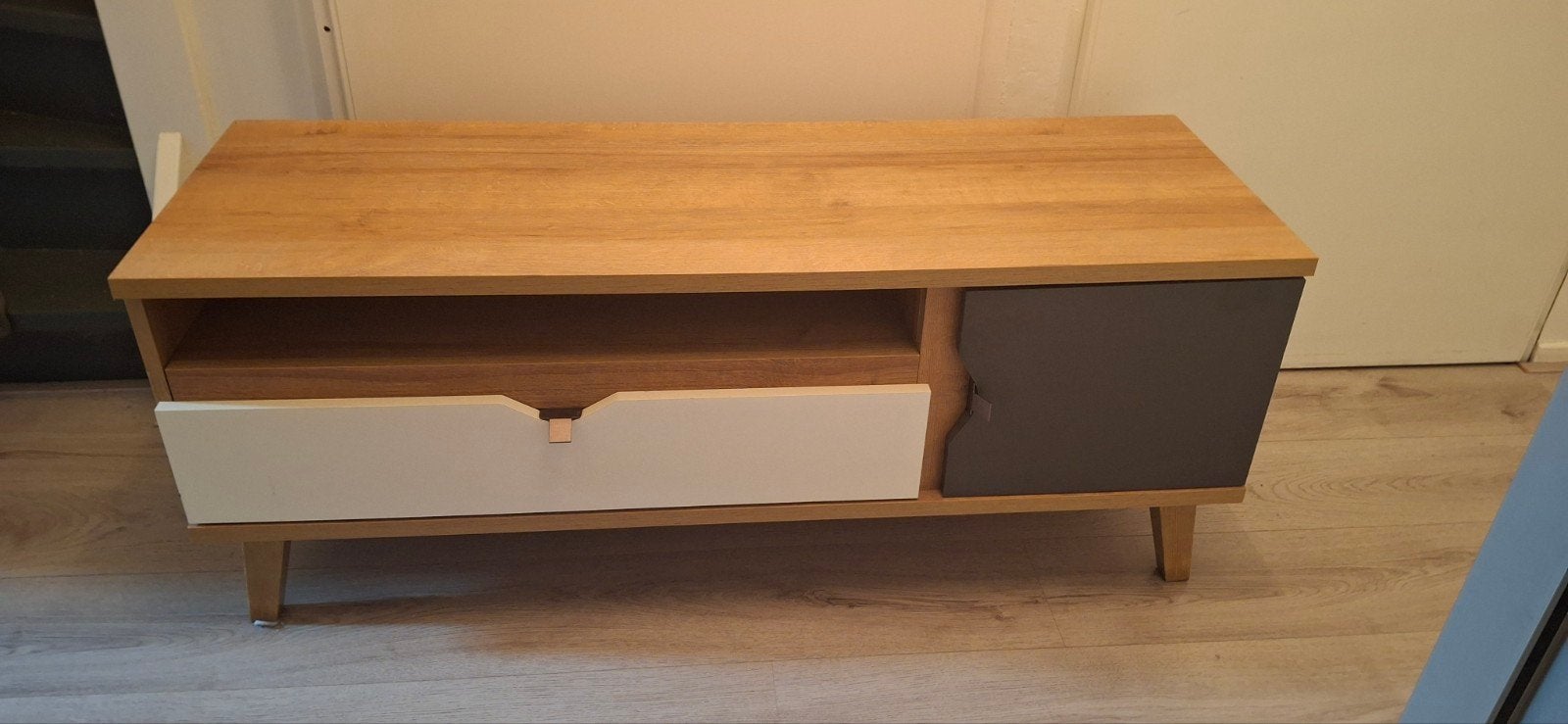Moderne TV-kast met lades en opbergruimte, Ophalen, Gebruikt, 100 tot 150 cm, Minder dan 100 cm