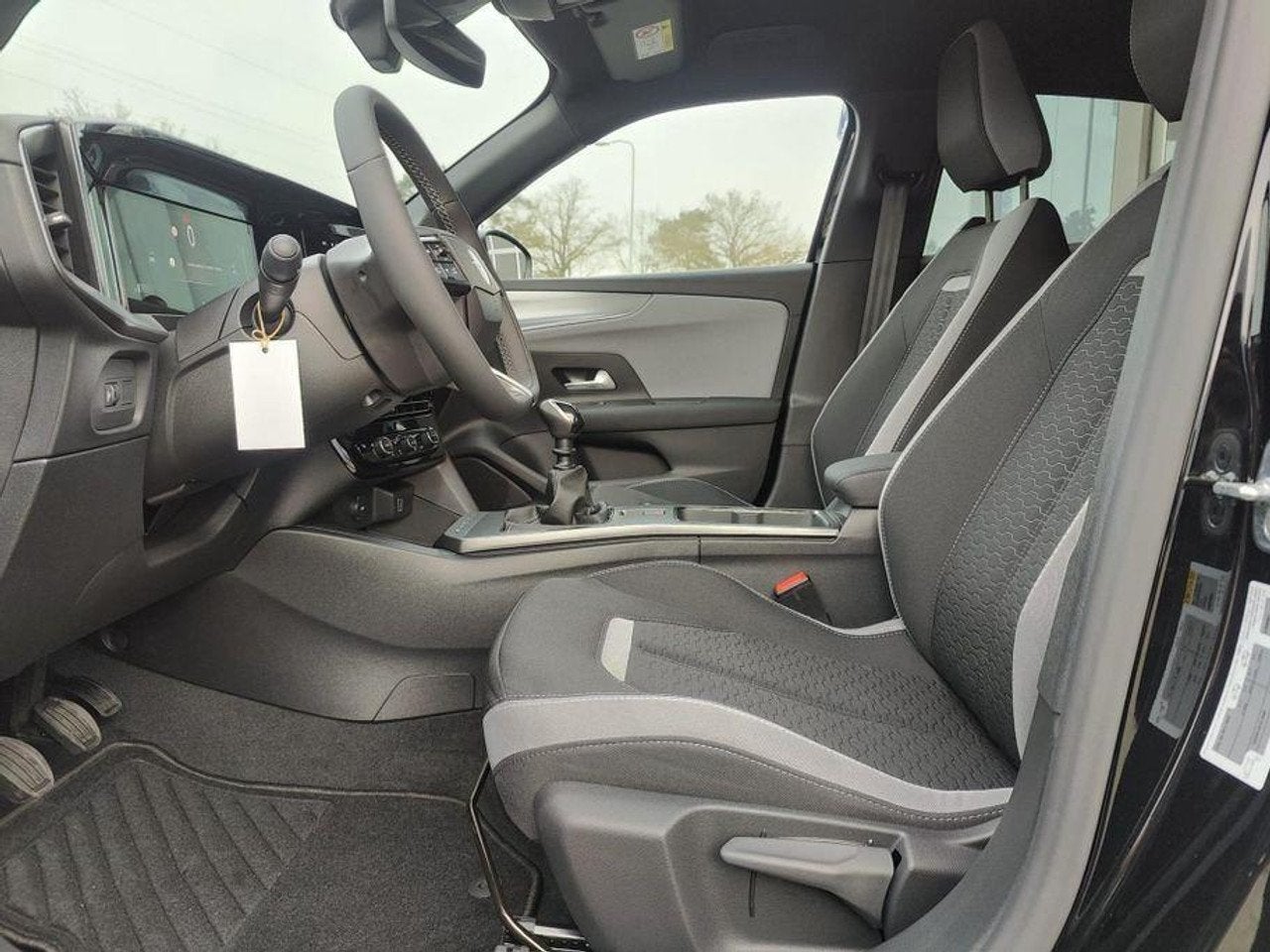 Foto 8 van Opel Mokka 1.2 Turbo 130pk Edition | Direct Leverbaar | Comf