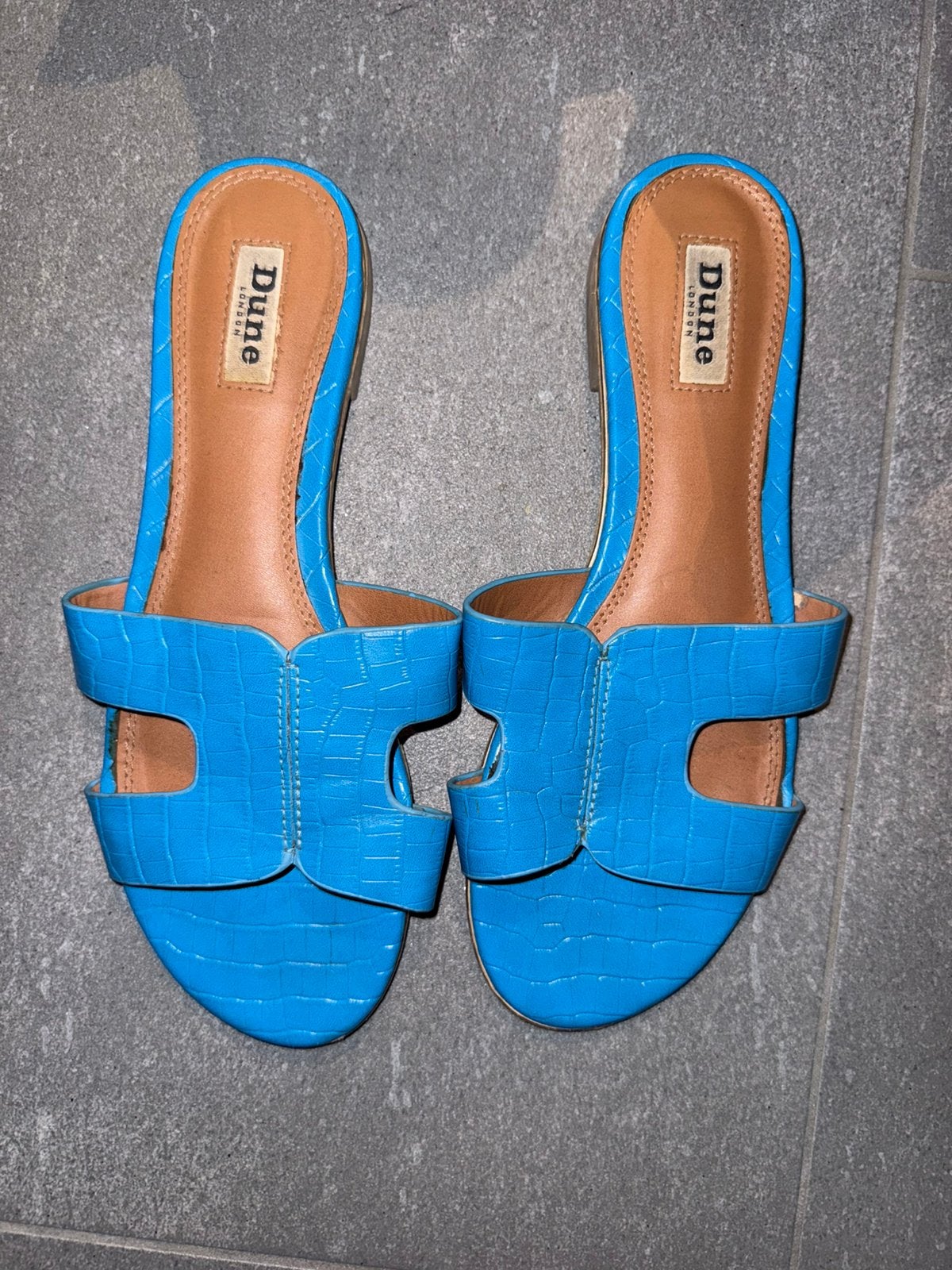 Dune london slippers zo goed als nieuw, Ophalen of Verzenden, Zo goed als nieuw, Jongetje of Meisje, Schoentjes