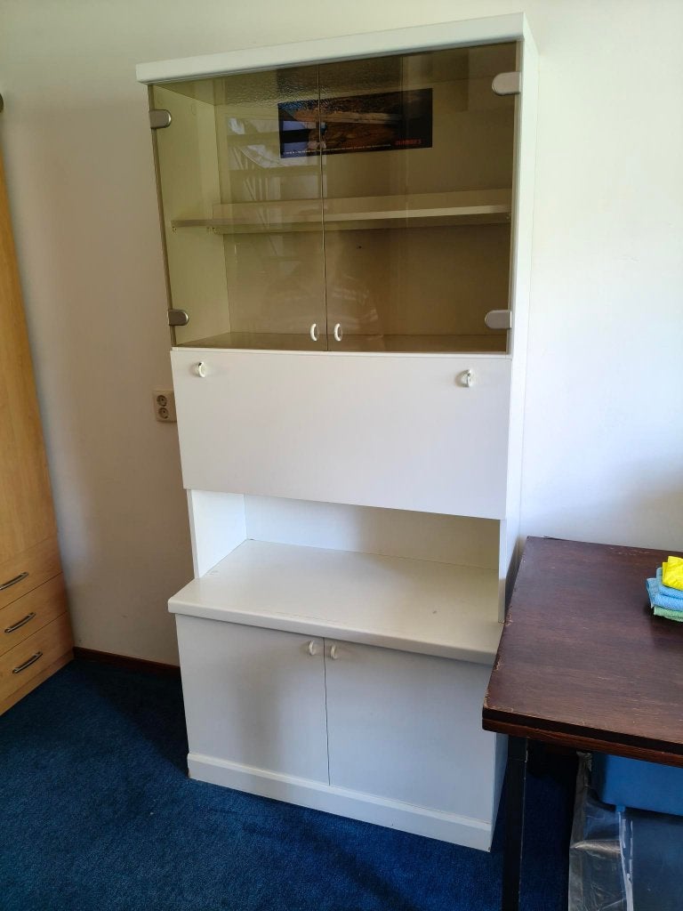 Woonkamerkast met vitrine, Ophalen, Gebruikt, Minder dan 150 cm, Met deur(en)