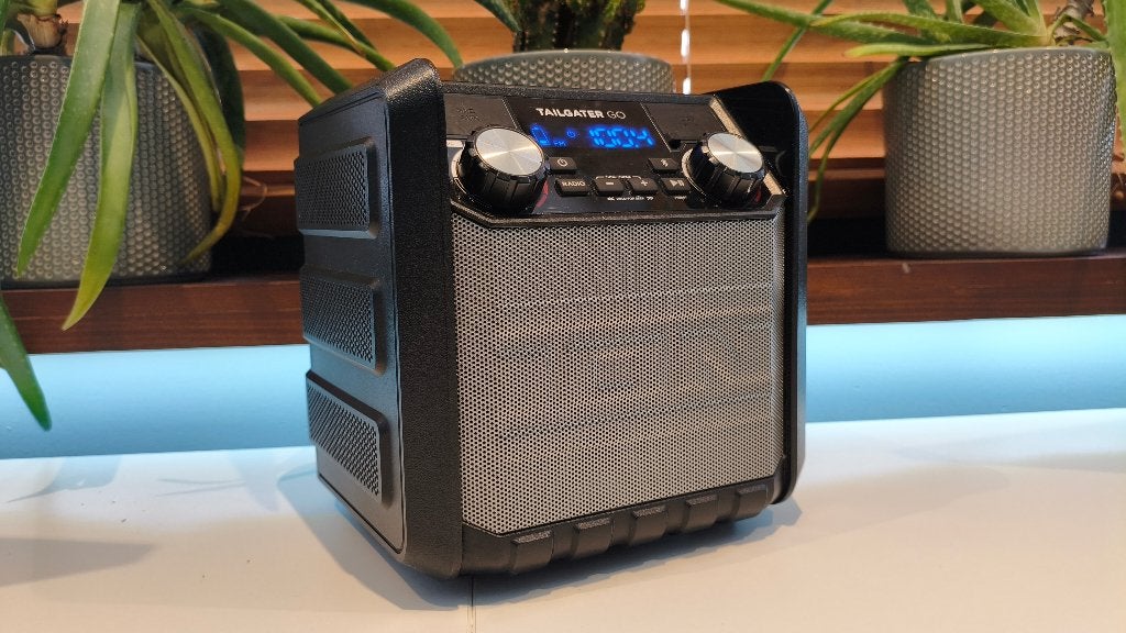 ION Tailgater Go Bluetooth Speaker, Audio, Tv en Foto, Luidsprekers, Zo goed als nieuw, Draagbare speaker, Minder dan 60 watt