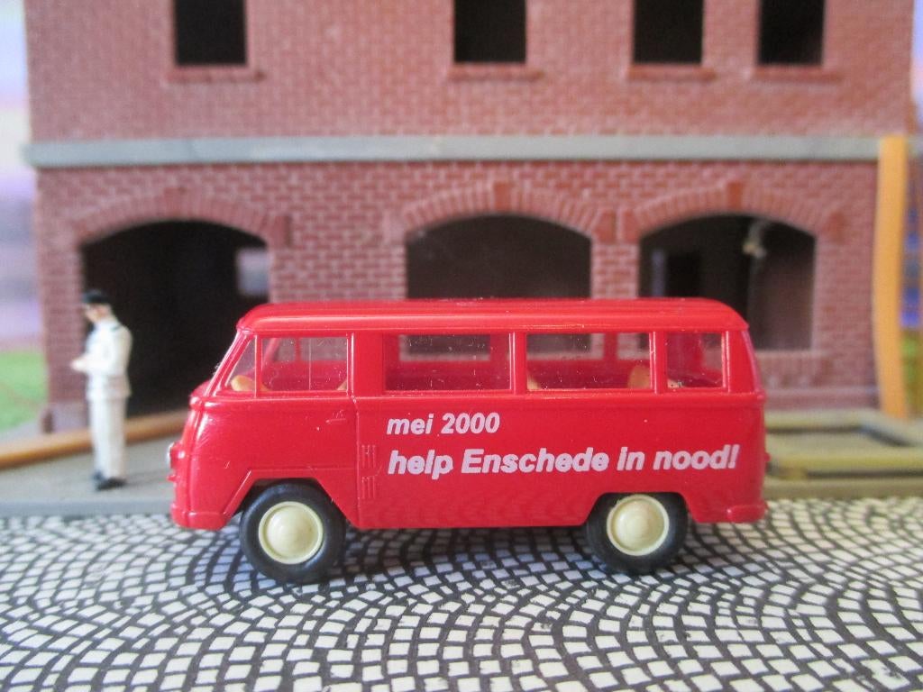 1964 Tempo Matador Epoche Vuurwerkramp Enschede 13 mei 2000, Ophalen of Verzenden, Zo goed als nieuw, Bus of Vrachtwagen, Rietze