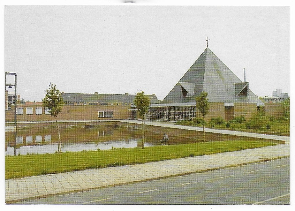 Woerden Kruiskerk Ongelopen Ansichtkaart ( B4917 ), Ophalen of Verzenden, 1960 tot 1980, Ongelopen, Utrecht