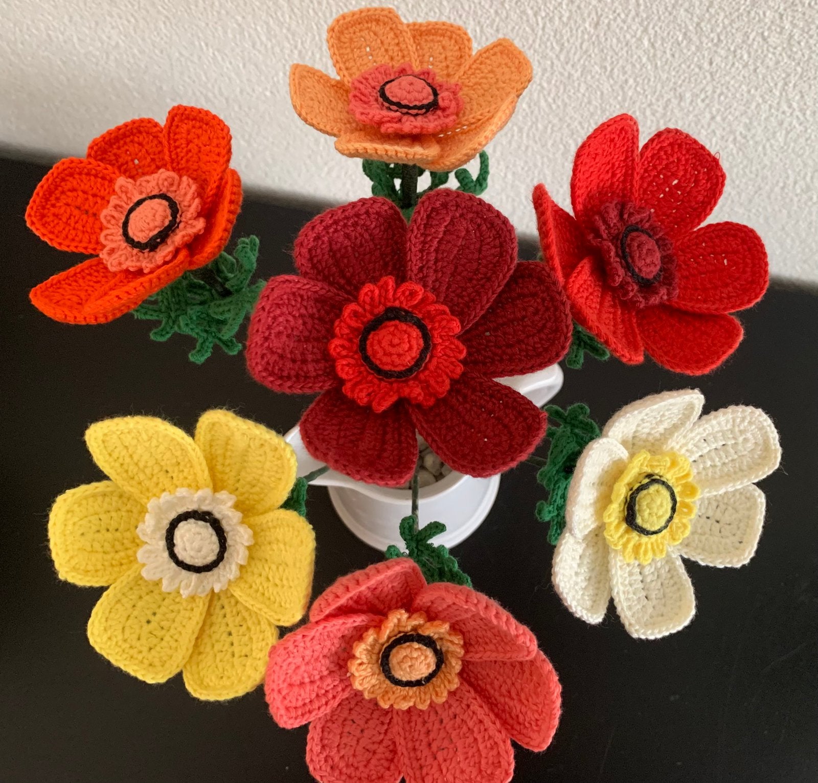 Boeket anemonen gehaakt, Hobby en Vrije tijd, Breien en Haken, Ophalen of Verzenden, Nieuw, Haken, Overige typen