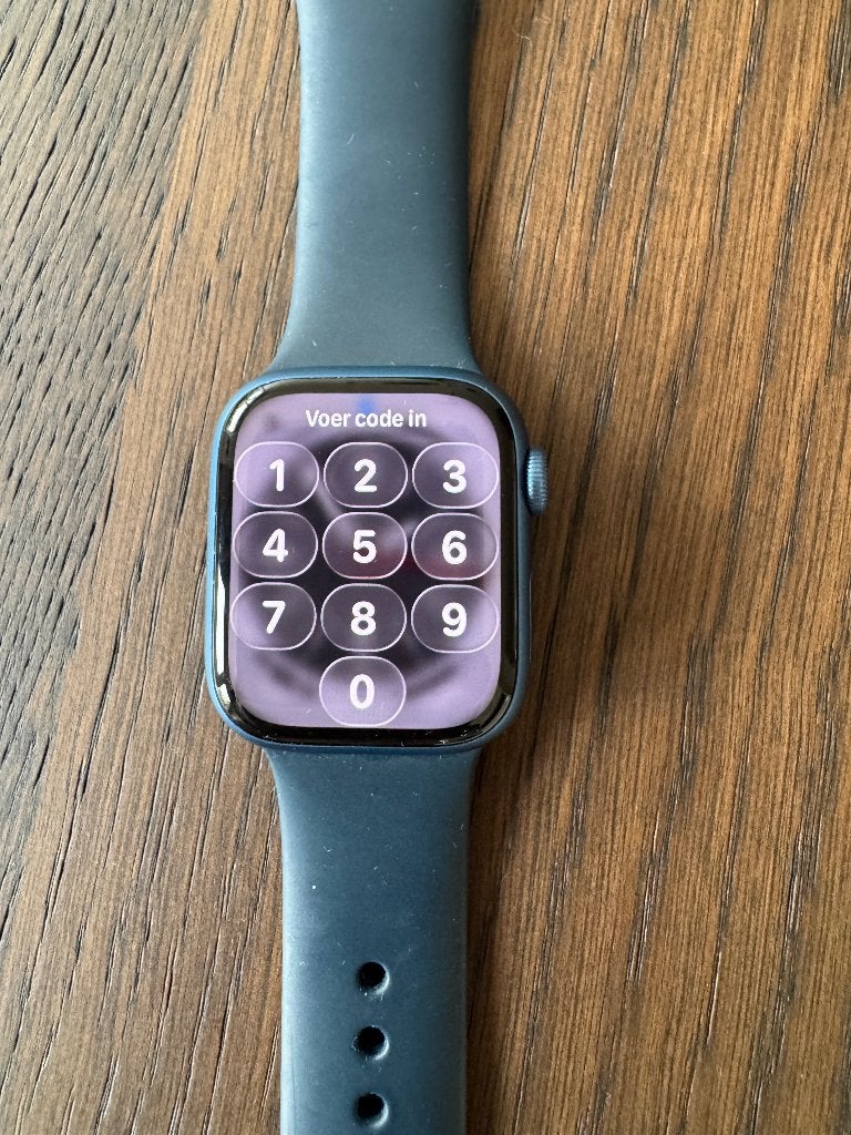 Goed werkende iPhone 11 en Applewatch series 7 te koop, Ophalen, Zwart, IPhone 11, Zo goed als nieuw