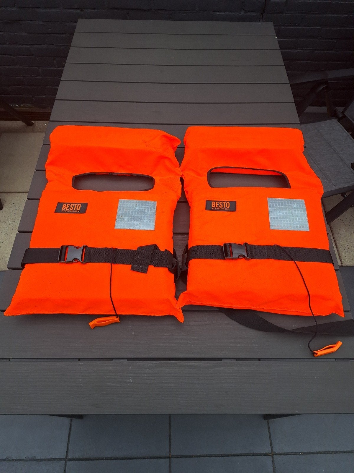 2 x reddingvesten besto, Watersport en Boten, Watersportkleding, Ophalen, Gebruikt, Besto, Dame of Heer