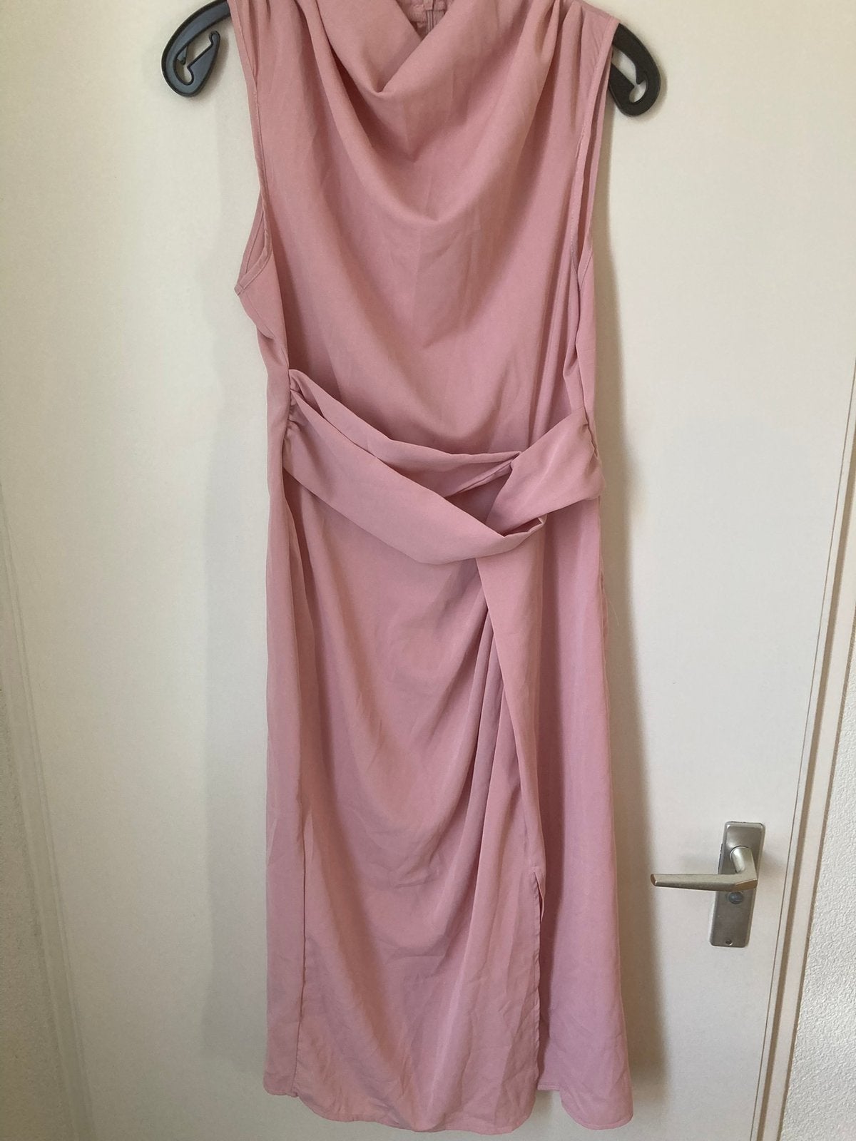 Feestelijke jurk maat 38, Kleding | Dames, Gelegenheidskleding, Maat 38/40 (M), Overige typen, Ophalen of Verzenden, Roze