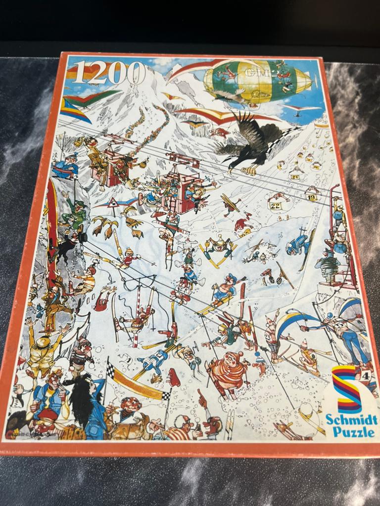 Vintage Schmidt puzzel 1200 stukjes Ski Plezier, Ophalen of Verzenden, Minder dan 500 stukjes, Zo goed als nieuw