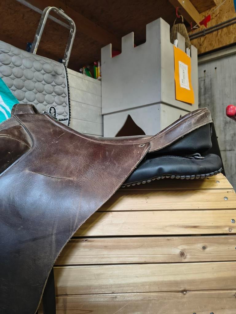 Wintec en Ghost zadel, Dieren en Toebehoren, Paarden en Pony's | Zadels, Ophalen of Verzenden, Gebruikt