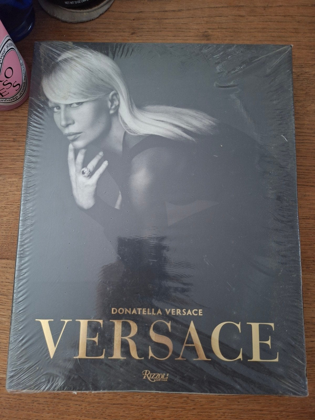 Versace  donatella versace fashion mode fotoboek vogue, Boeken, Mode, Verzenden, Zo goed als nieuw, Couturiers