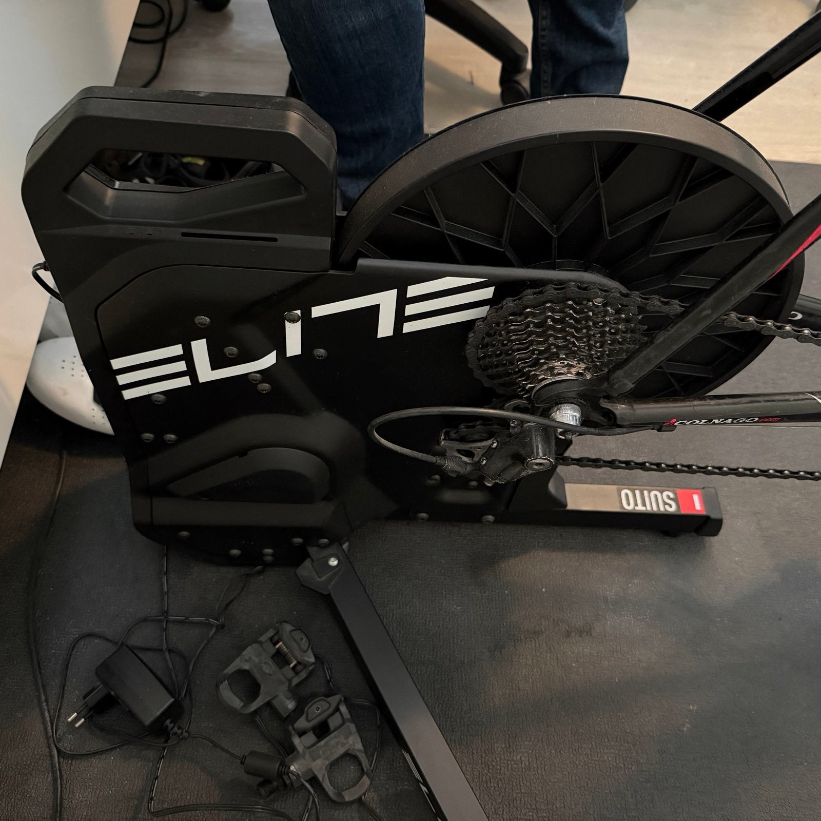 Elite suito fietstrainer incl. voorwielsteun, Sport en Fitness, Ophalen, Gebruikt, Overige typen