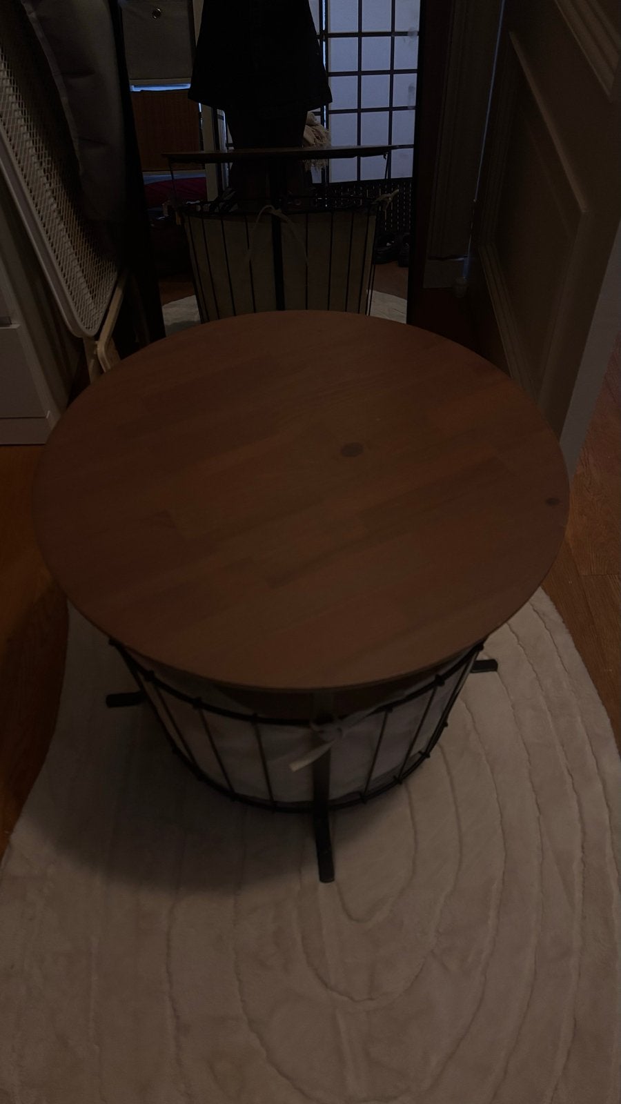 Ikea ÄNGESBYN Opbergtafel, zwart/grenen lichtbruin gelazuurd, Ophalen, Minder dan 45 cm, Gebruikt, Rond