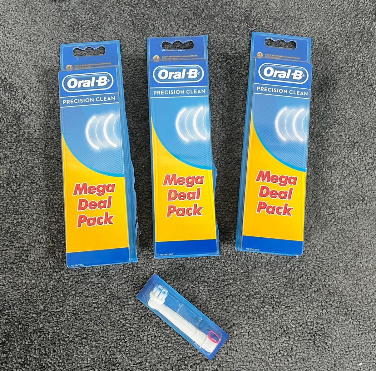 NIEUW - 10 st. opzetborstels Oral B pro, Ophalen of Verzenden, Nieuw, Opzetborstel
