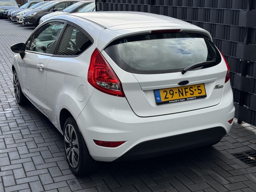 Ford Fiesta 1.25 Limited| WIT| 3DRS| AIRCO| ELEK PAKKET| NAP, Euro 5, Gebruikt, 4 cilinders, 60 pk