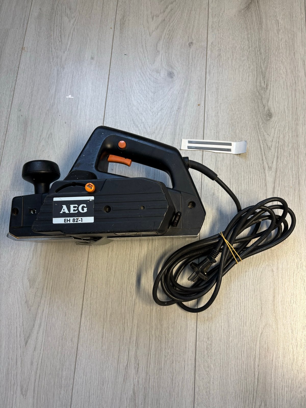 AEG Schaafmachine EH 82-1 met extra beitel set, Ophalen of Verzenden, Gebruikt, Elektrisch