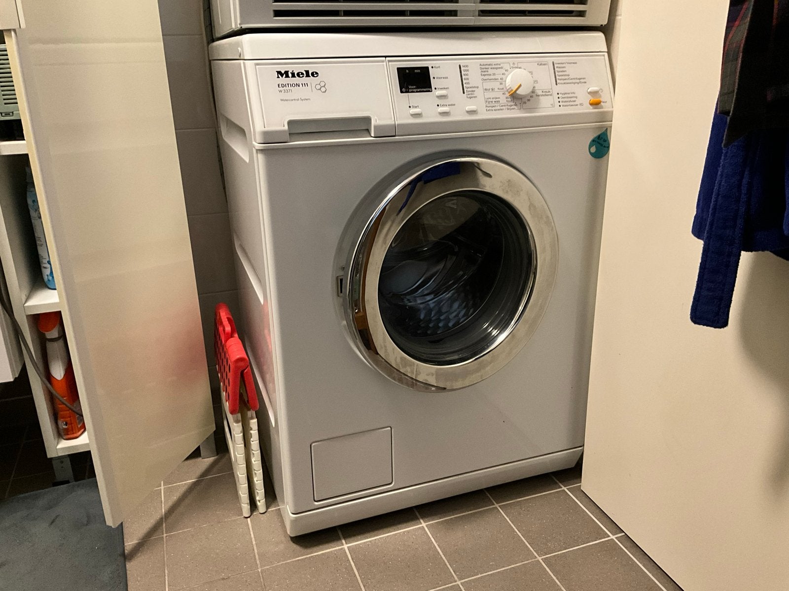 Miele W3371 Edition 111 Wasmachine - Zo goed als nieuw, Ophalen, Zo goed als nieuw, Voorlader