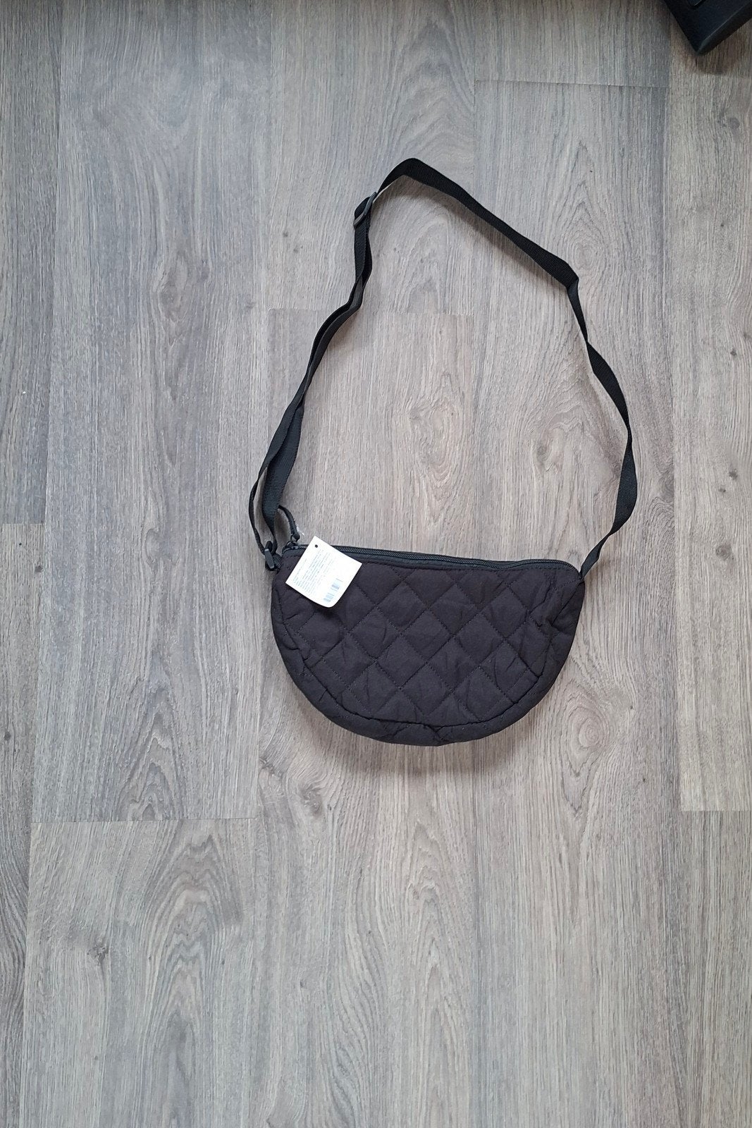 Nieuwe zwarte gewatteerde cross.body tas met kaartje, Ophalen of Verzenden, Nieuw, Zwart, Overige merken