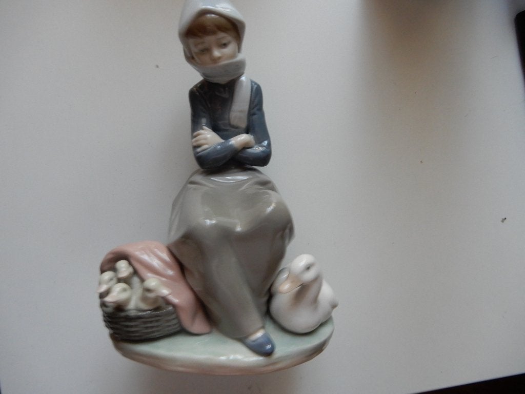 Lladro beeldje. Gaaf! € 25,00 + verzendkosten., Verzenden, Zo goed als nieuw, Porselein, Beeldje(s)