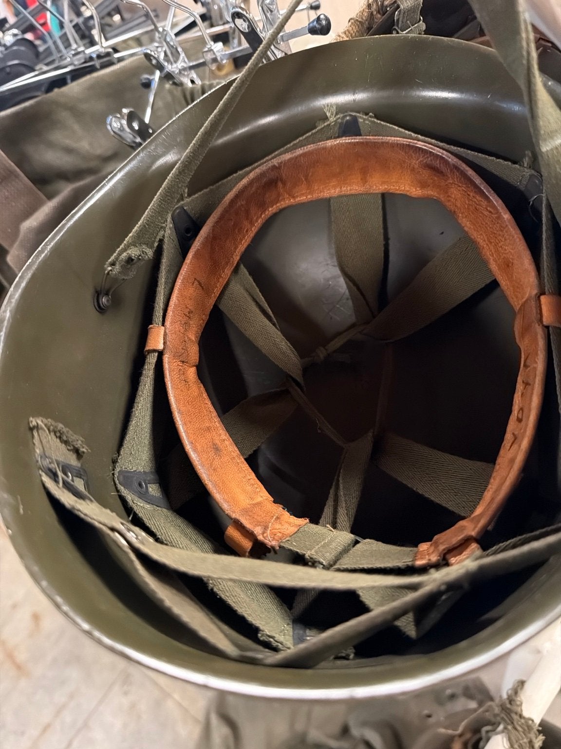 Belgische M51 Legerhelm Compleet Koude Oorlog, Verzenden, Landmacht, Overige gebieden, Helm of Baret