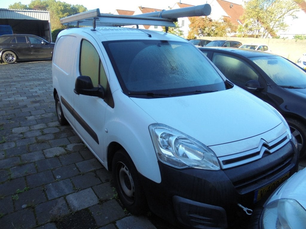 Citroën Berlingo 1.6 BlueHDI 75 Comf||Trekhaak||Imperiaal||, Auto's, Dealer onderhouden, Stof, Gebruikt, 4 cilinders