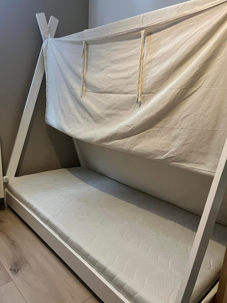 Tipi tent bed, Ophalen of Verzenden, Zo goed als nieuw, Hoogslaper