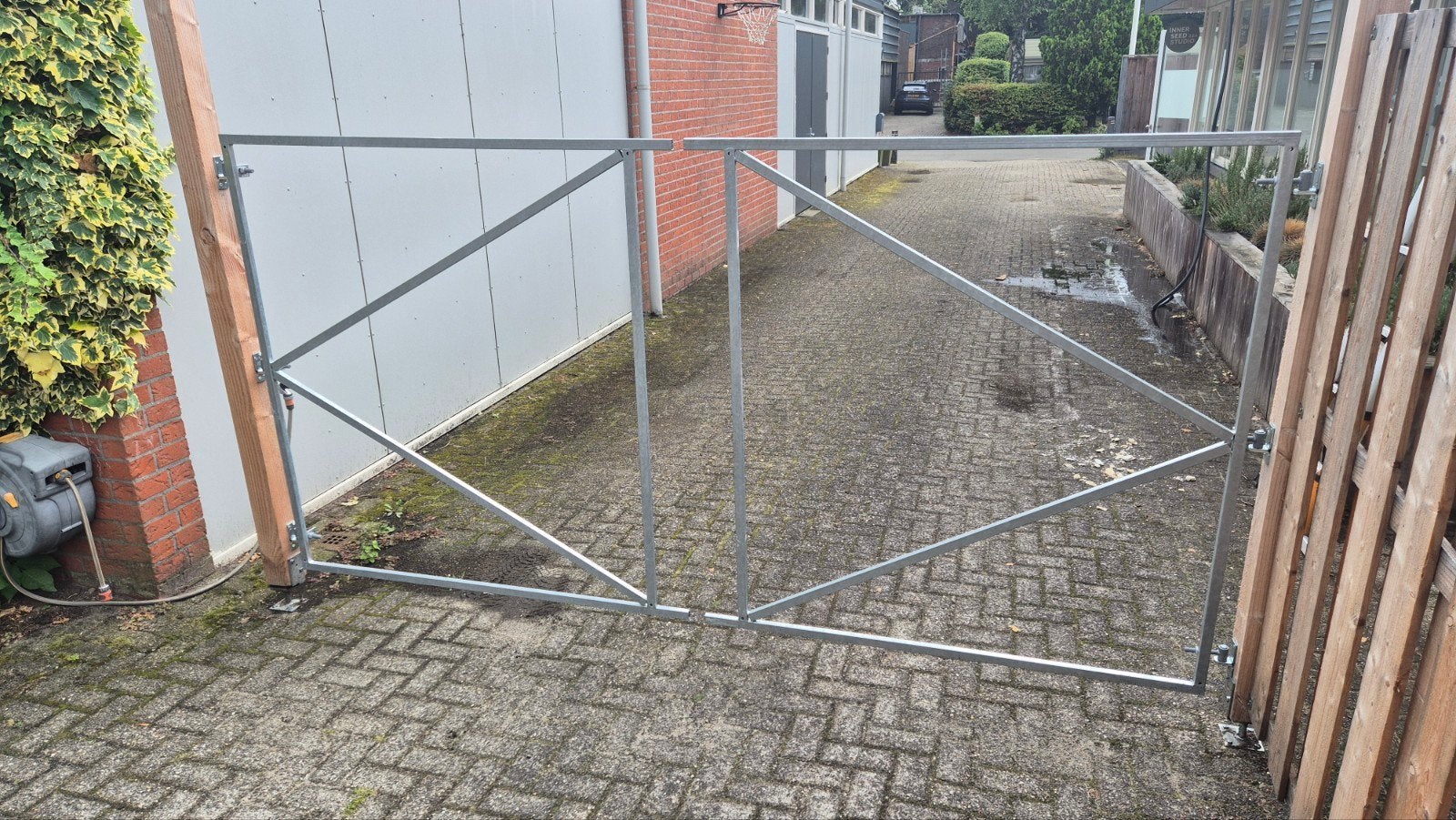 Gegalvaniseerd poortframe - ca. 320cm breed, Tuin en Terras, Tuinhekken en Hekwerk, Ophalen, Met poort, Gebruikt, Overige typen