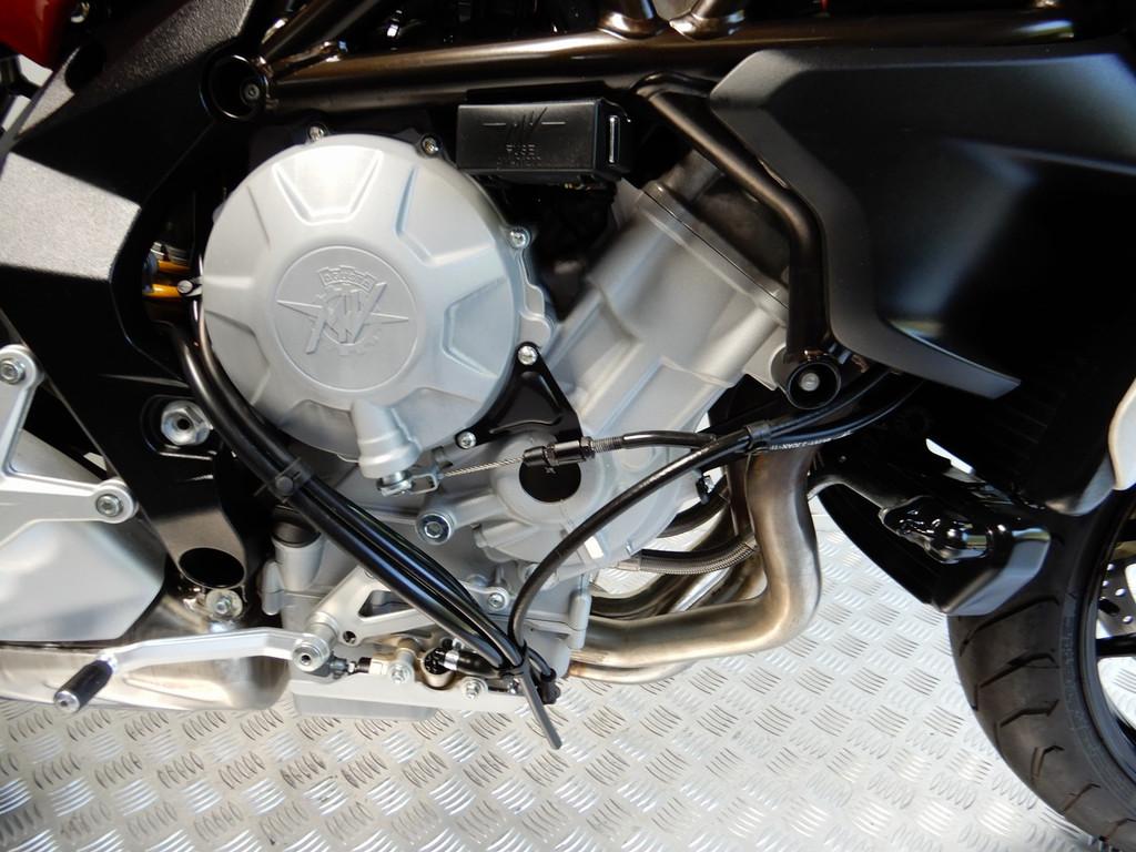 MV Agusta BRUTALE 675 (bj 2014), Info@brouwermotorsport.nl, Brouwer motorsport, Bedrijf, Patroonstraat 3
3861 RN  NIJKERK