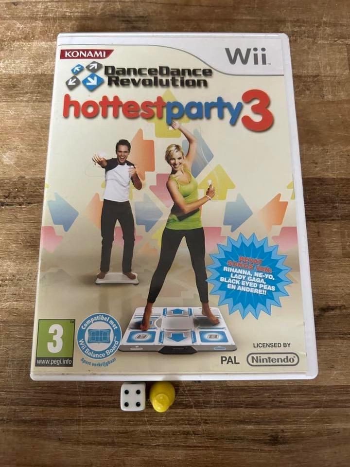 WII Dance Dance Revolution Hottest Party 3, Muziek, Ophalen of Verzenden, Zo goed als nieuw, 3 spelers of meer