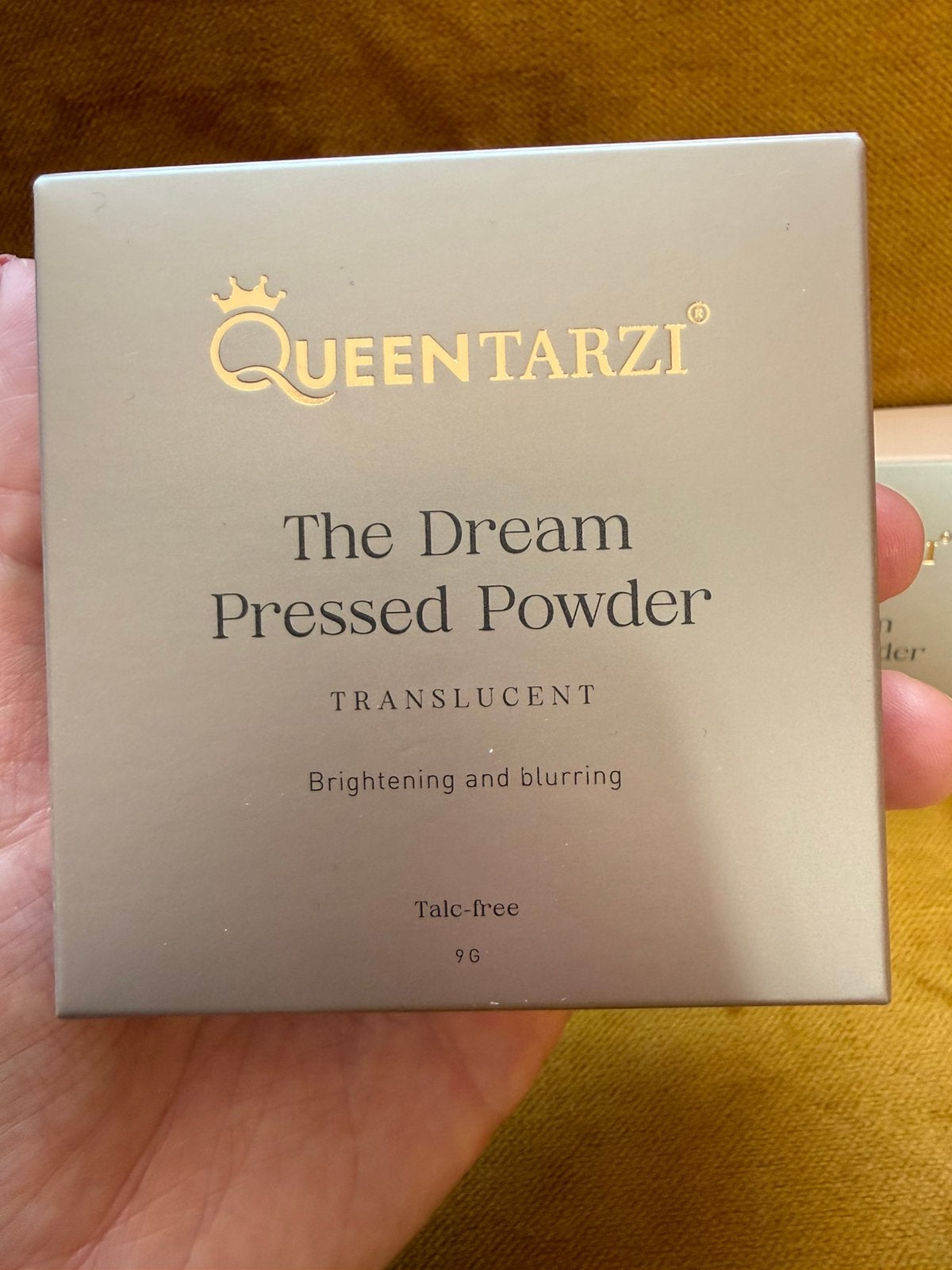 Queen Tarzi Dream Pressed Powder - roshan, Ophalen of Verzenden, Nieuw, Gehele gezicht
