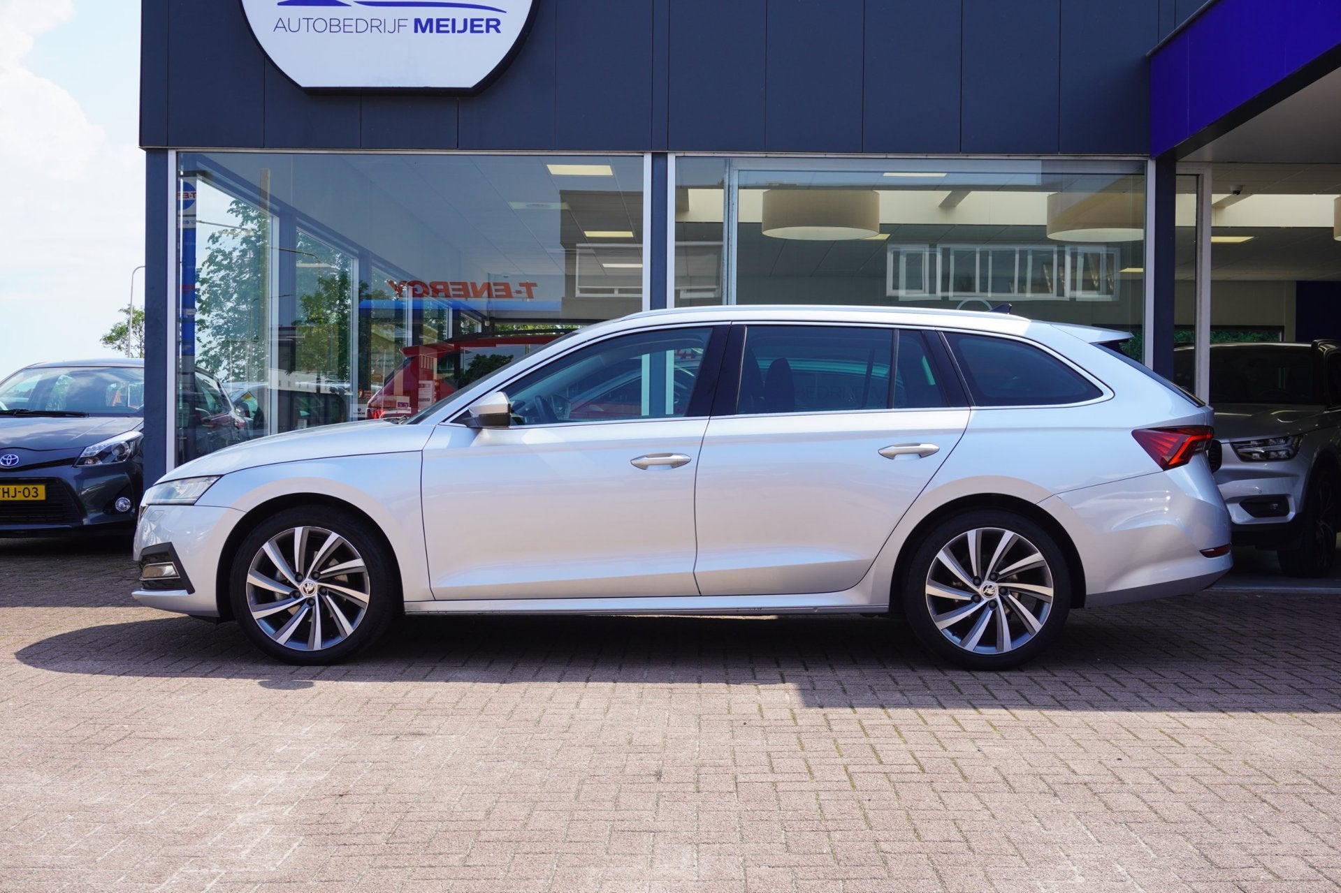 Skoda Octavia Combi 1.0 e-TSI Business Edition Plus | Airco, Auto's, Dealer onderhouden, Stof, Gebruikt, 1257 kg