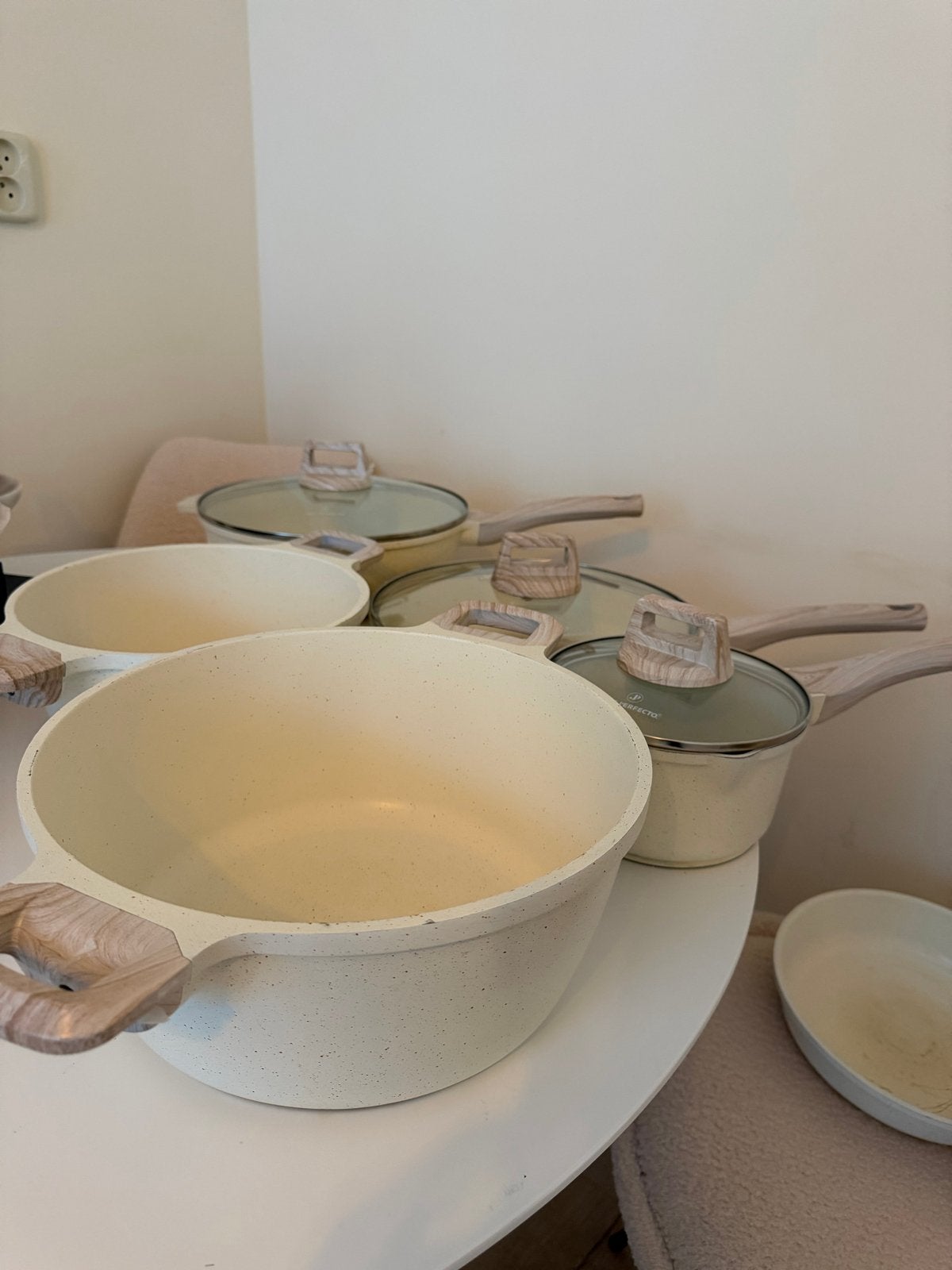 12-delige Pannenset - Beige - Koeken-, Wok-, Braad- &Sauspan, Ophalen, Overige materialen, Gebruikt, Met deksel