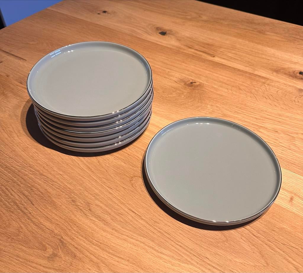 Set van 8 blauwgrijze ontbijtborden, Ophalen, Zo goed als nieuw, Keramiek, Bord(en)