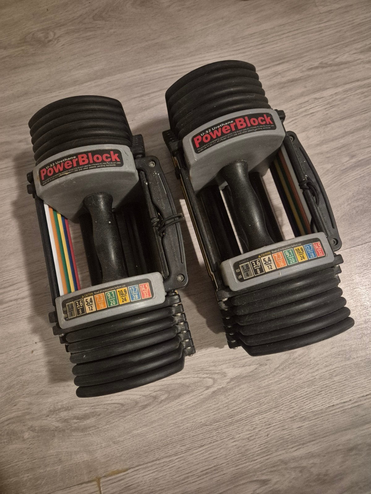 PowerBlock U-32 Urethane Verstelbare Dumbbells (1.8-14.5 kg), Ophalen, Gebruikt, Benen, Dumbbell