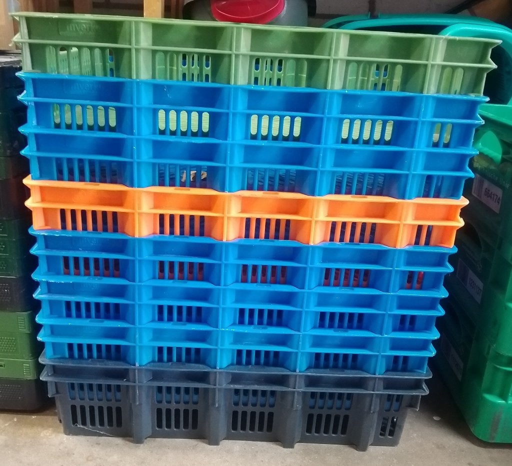 8 kip/vlees kratten nestelbaar en stapelbaar, Doe-het-zelf en Verbouw, Kratten en Dozen, Ophalen, Gebruikt, 40 tot 60 cm, 50 tot 75 cm