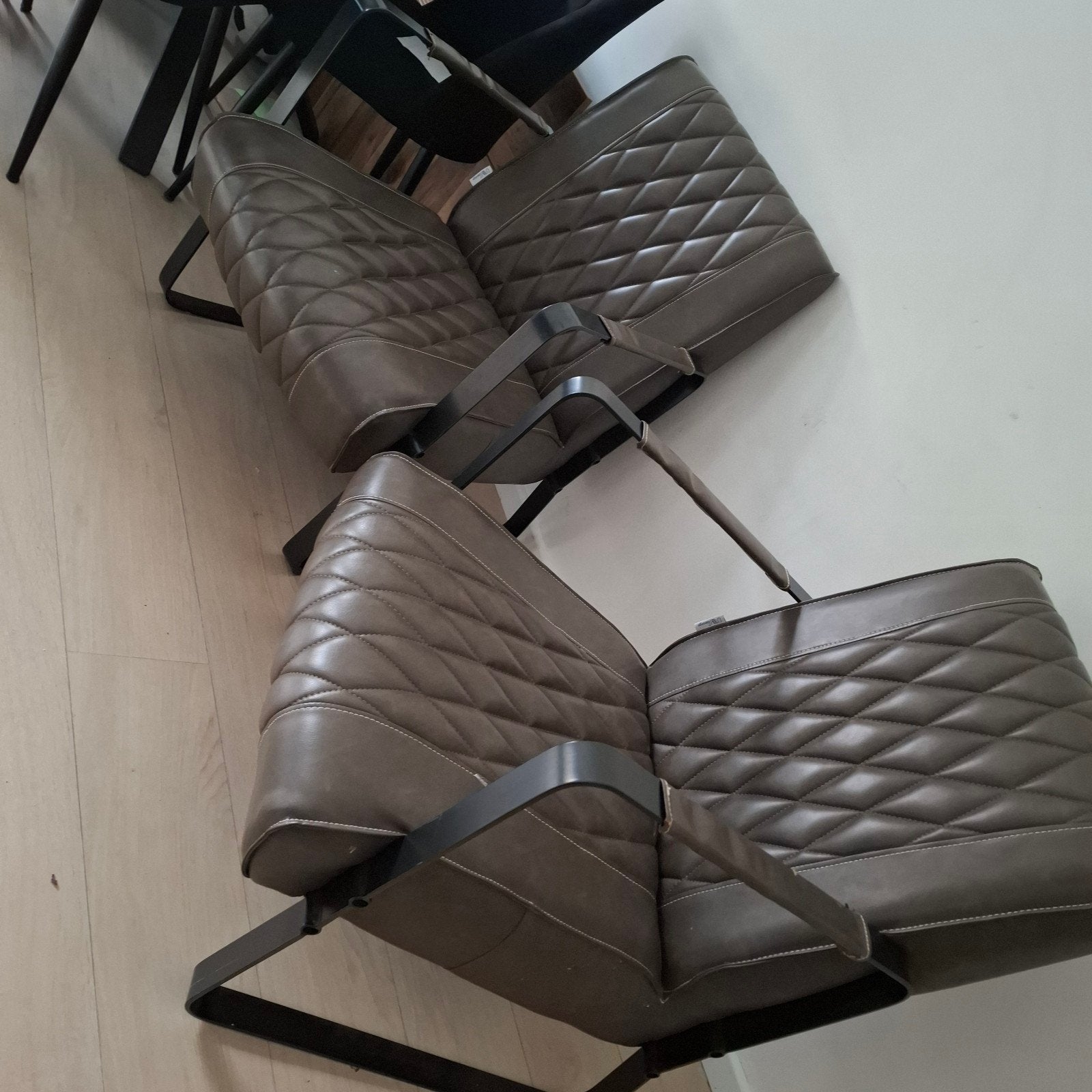 Twee comfortabele fauteuils van RVDesign, Huis en Inrichting, Gebruikt, Modern, Industrieel, 75 tot 100 cm, Ophalen of Verzenden