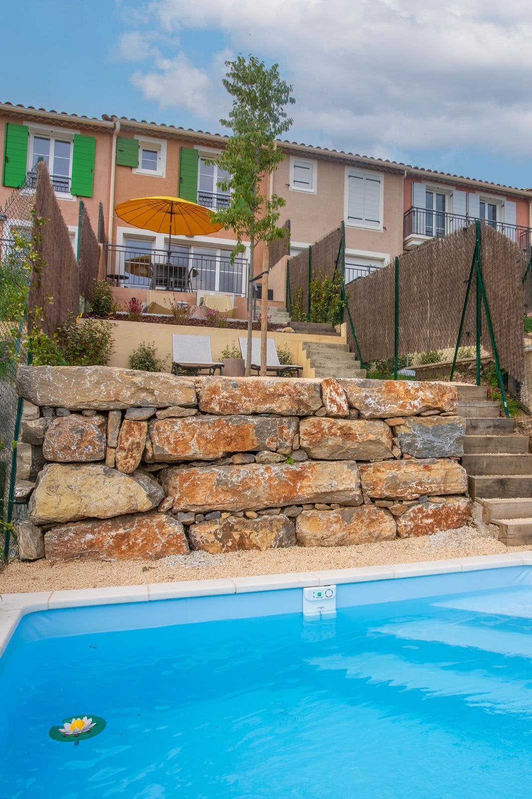 Nieuwbouw vakantiehuis in La Garde Freinet bij Saint Topez, 2 slaapkamers, Provence en Côte d'Azur, Aan zee, Wasmachine