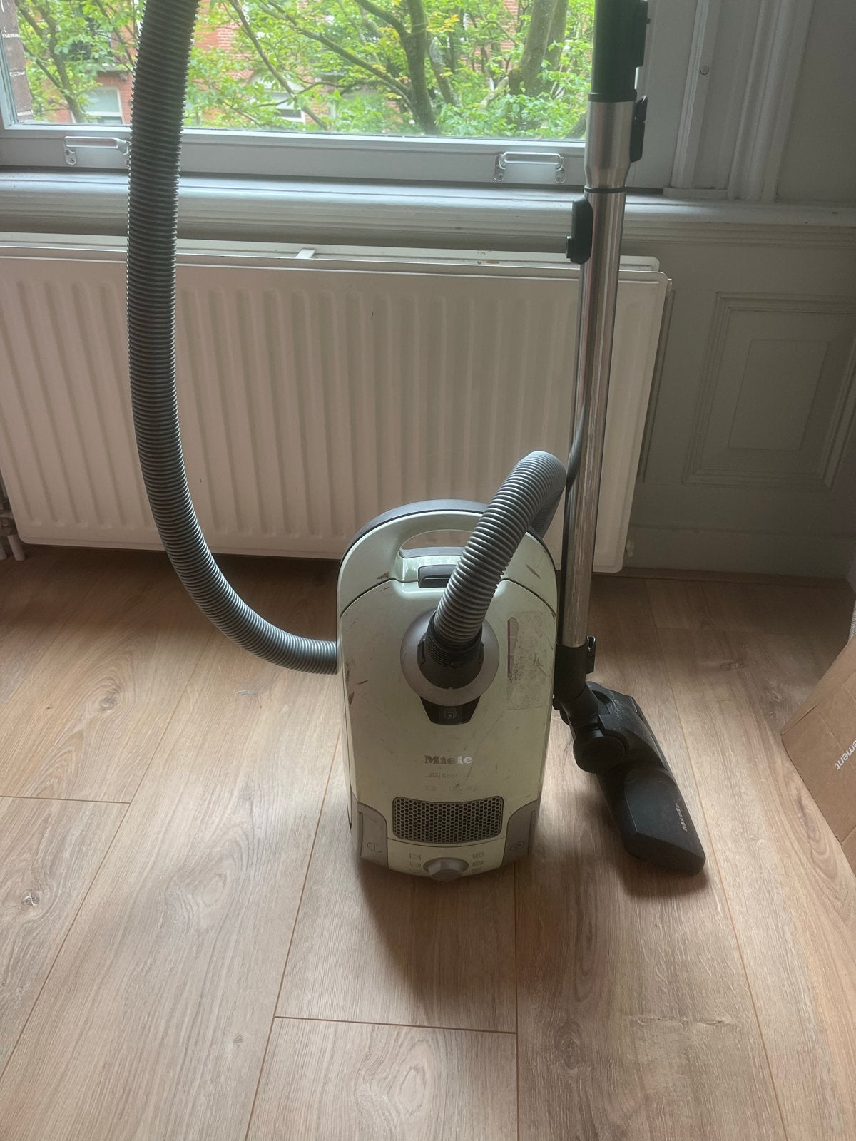 Miele S Eco stofzuiger met accessoires, Gebruikt, Miele, Ophalen, Stofzak