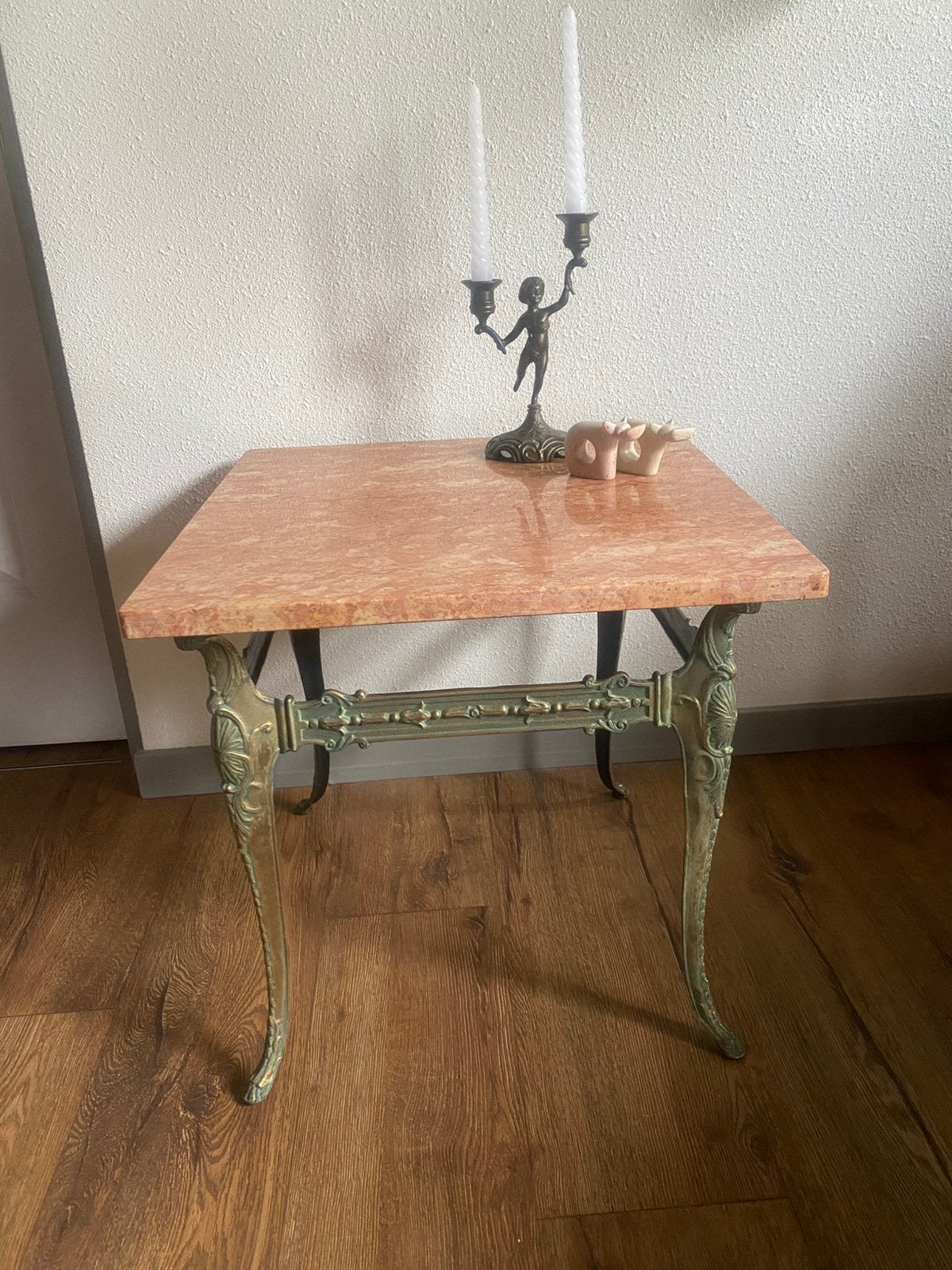 Vintage Louis XV stijl tafel met roze natuursteen blad, Ophalen of Verzenden