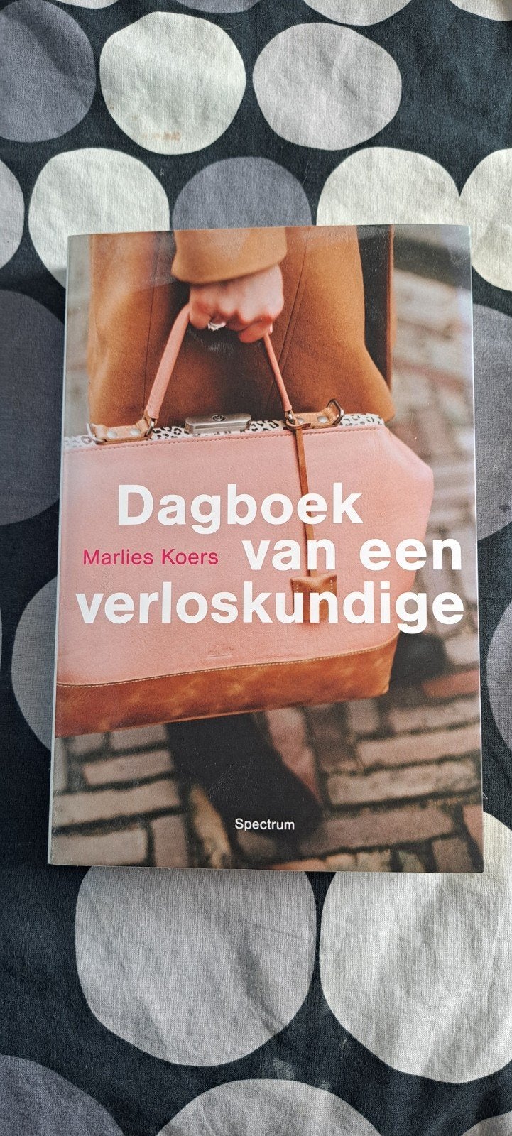 Dagboek van een verloskundige - Marlies Koers, Gelezen, Prisma of Spectrum, Nederlands, Ophalen of Verzenden