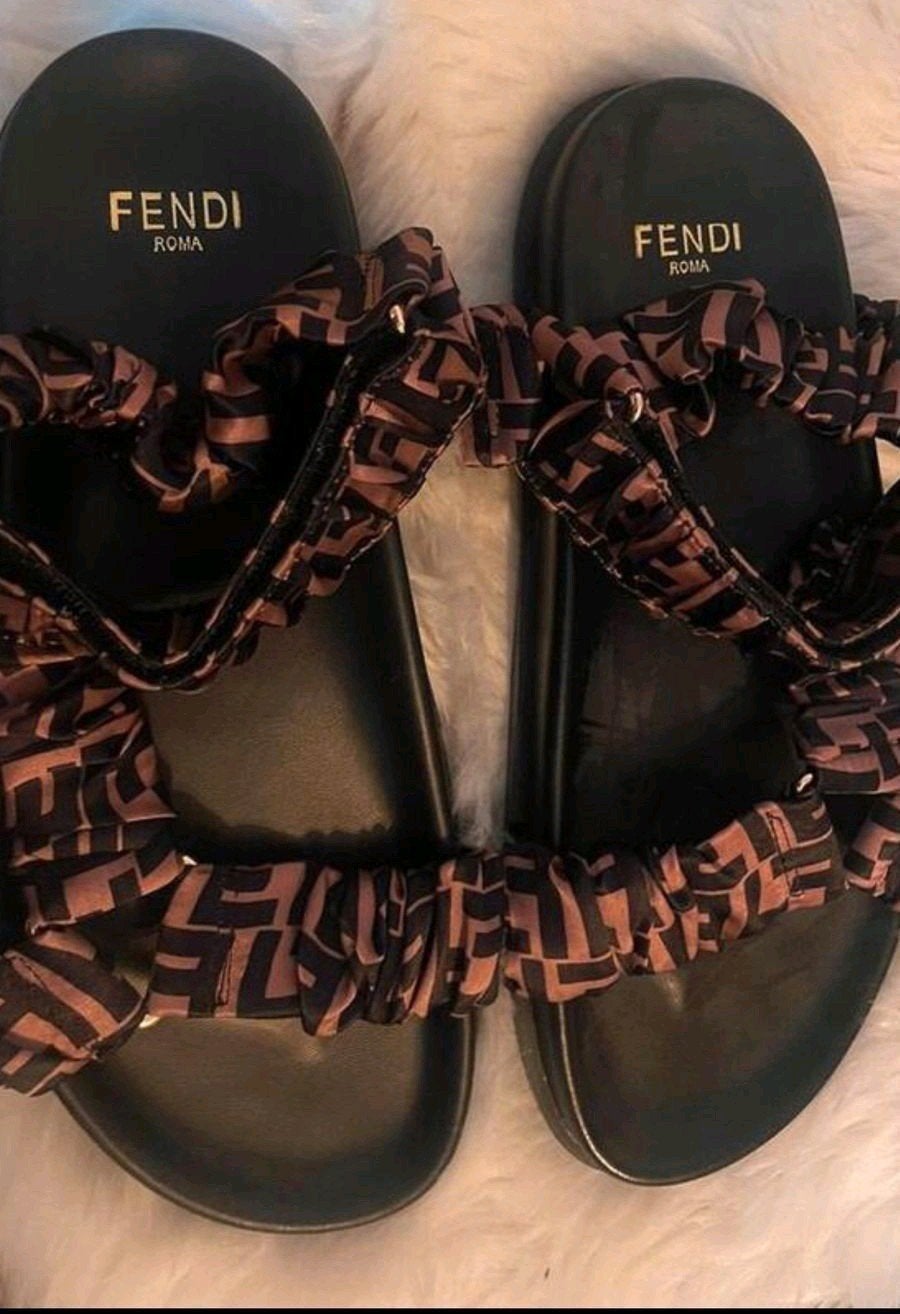NIEUWE Zomer sandalen maat 40, Ophalen of Verzenden, Nieuw, Sandalen of Muiltjes