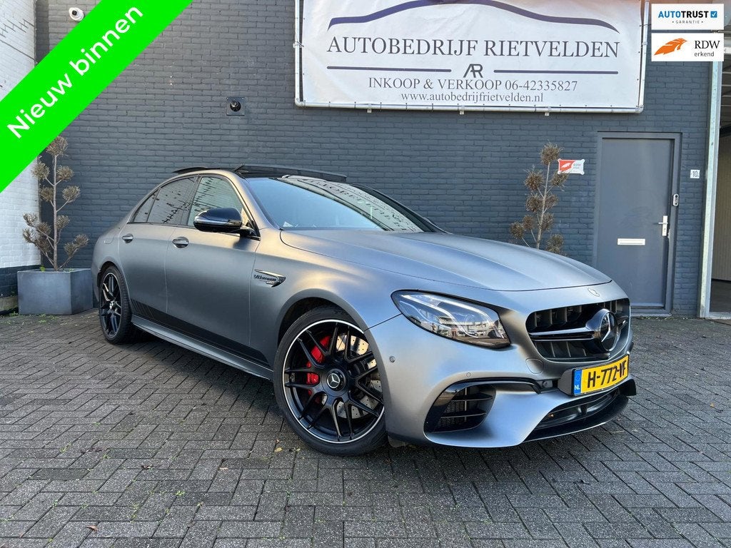 Mercedes-Benz E-Klasse AMG E63S 4MATIC Premium+! Kuipstoelen, Auto's, Automaat, Adaptive Cruise Control, Gebruikt, 120 €/maand