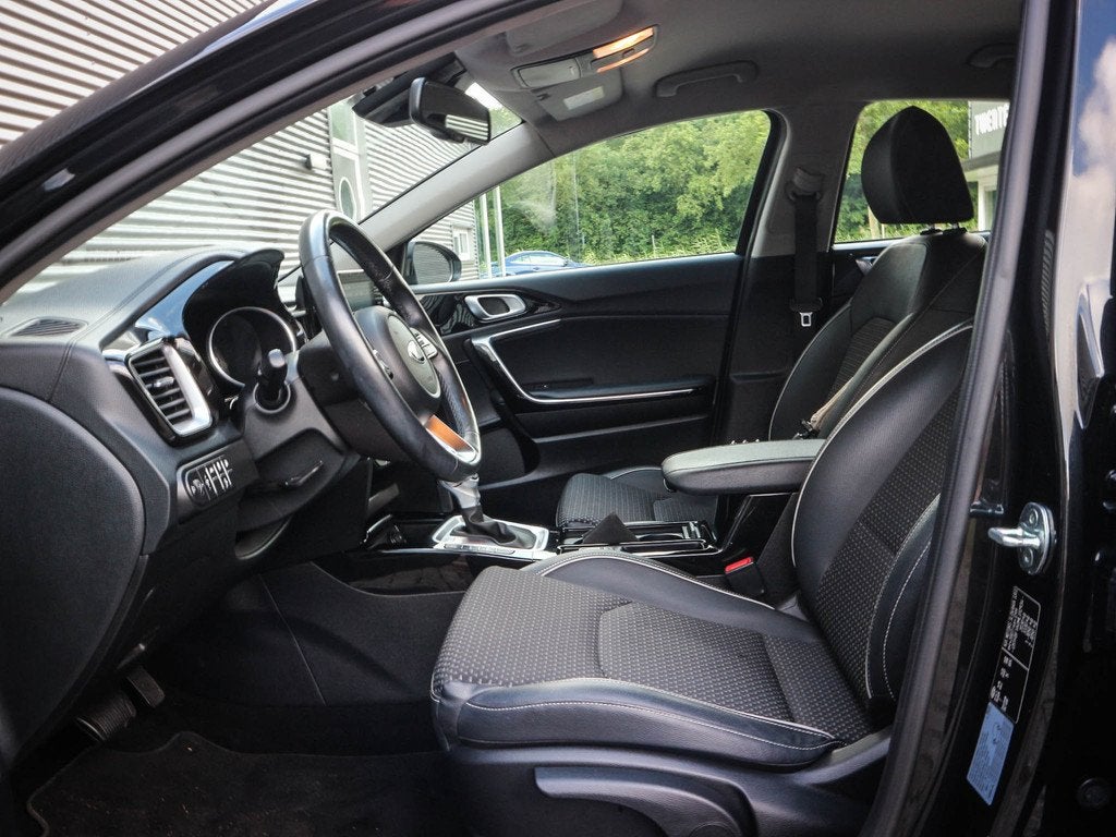 Kia Xceed 1.6 GDi PHEV DynamicLine | Clima | Cruise | Navi |, Auto's, Kia, Gebruikt, Leder en Stof, Zwart, Bedrijf
