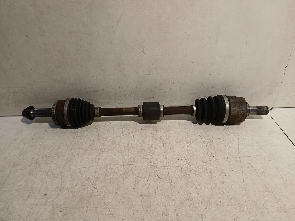 Aandrijfas links voor Hyundai i20, Onderdelen@venauto.nl, Van der Ven Autorecycling B.V., Gebruikt, Ettenseweg 76, 4706 PB Roosendaal, The Netherlands