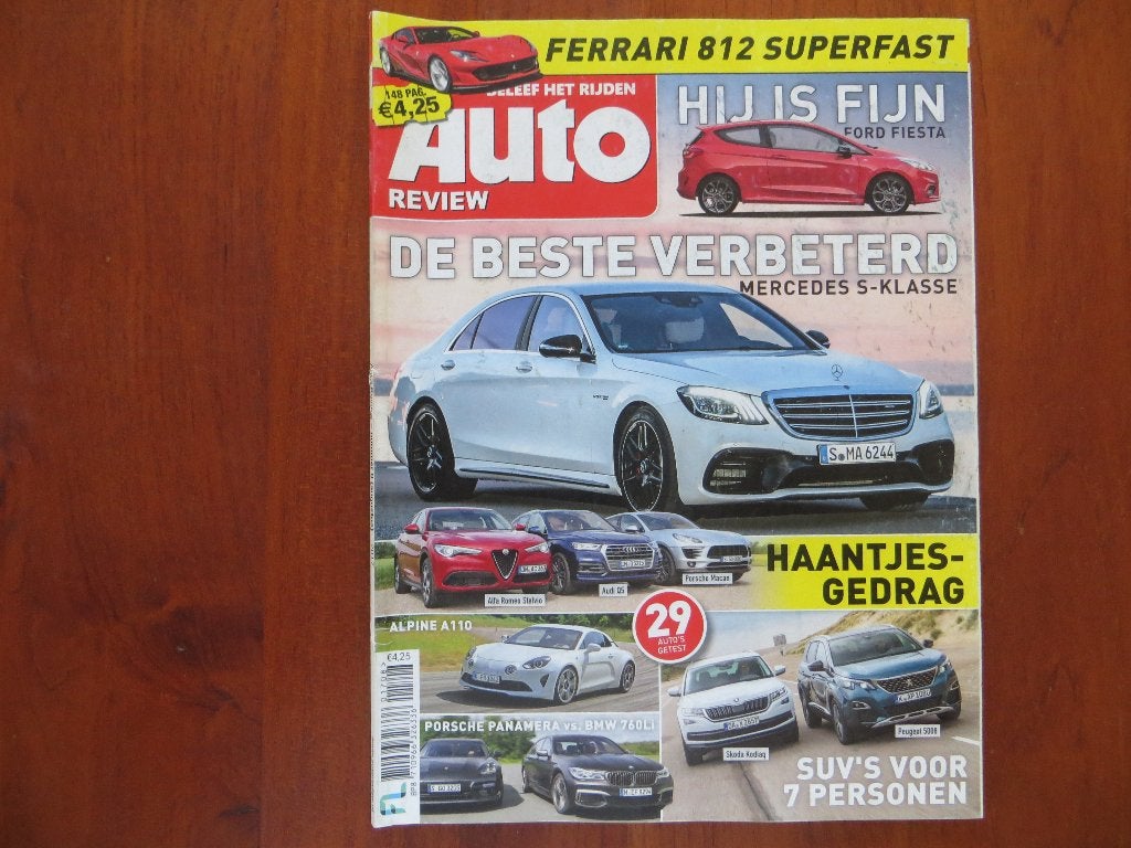 Auto Review 8 2017 Ferrari 812 Superfast, Ford Fiesta, Ophalen of Verzenden, Zo goed als nieuw, Ferrari