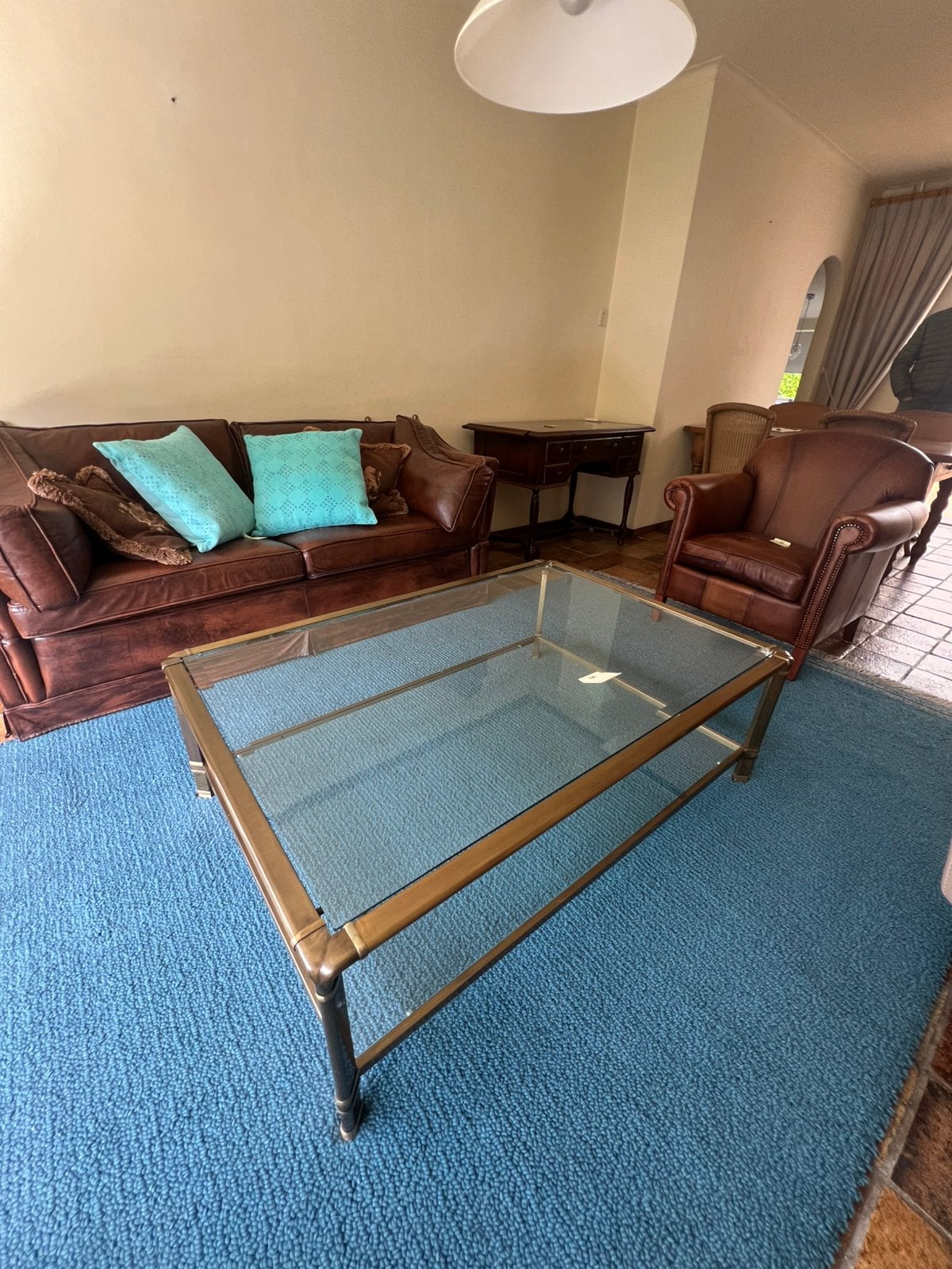 Glazen salontafel met messing frame, Huis en Inrichting, Tafels | Salontafels, Ophalen, Gebruikt, 100 tot 150 cm, 50 tot 100 cm