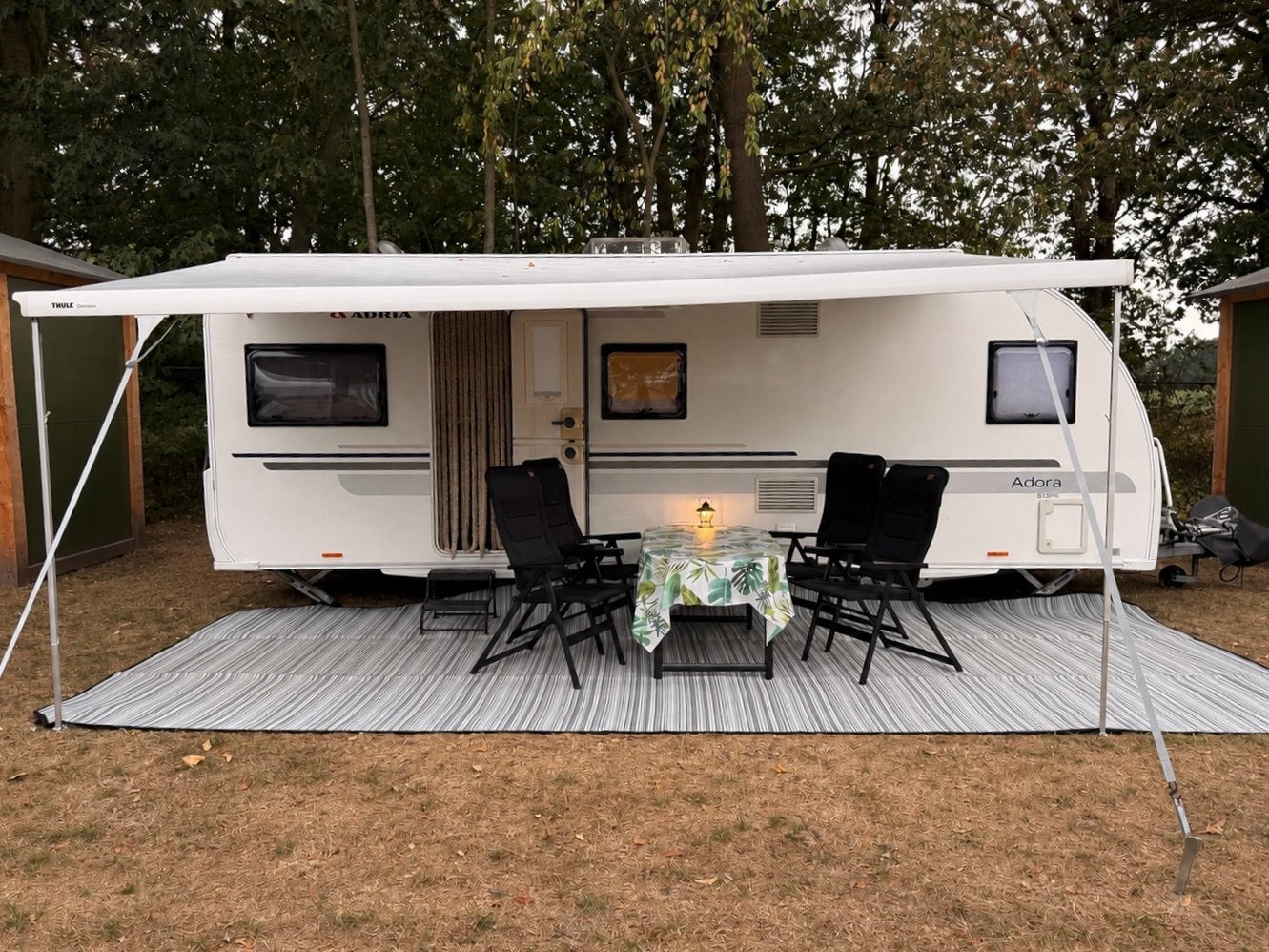 Adria Adora 613PK 2016, Rondzit, Schokbreker, Particulier, Adria